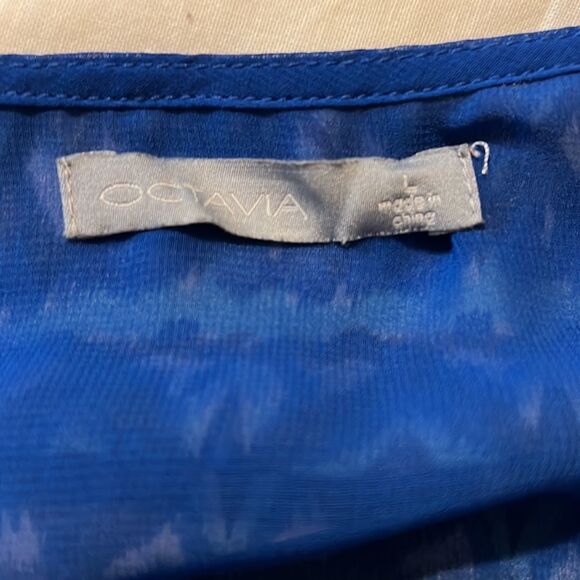 OCTAVIA Tank Blouse. Large. - Picture 6 of 7